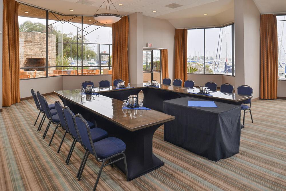 Holiday Inn Express Hotel & Suites Ventura Harbor By Ihg Dış mekan fotoğraf