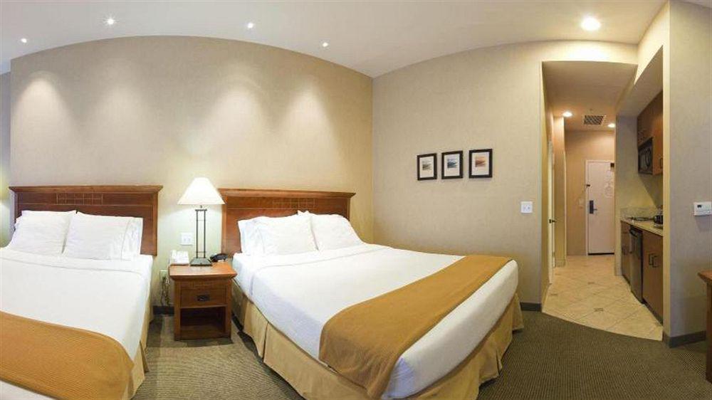 Holiday Inn Express Hotel & Suites Ventura Harbor By Ihg Dış mekan fotoğraf