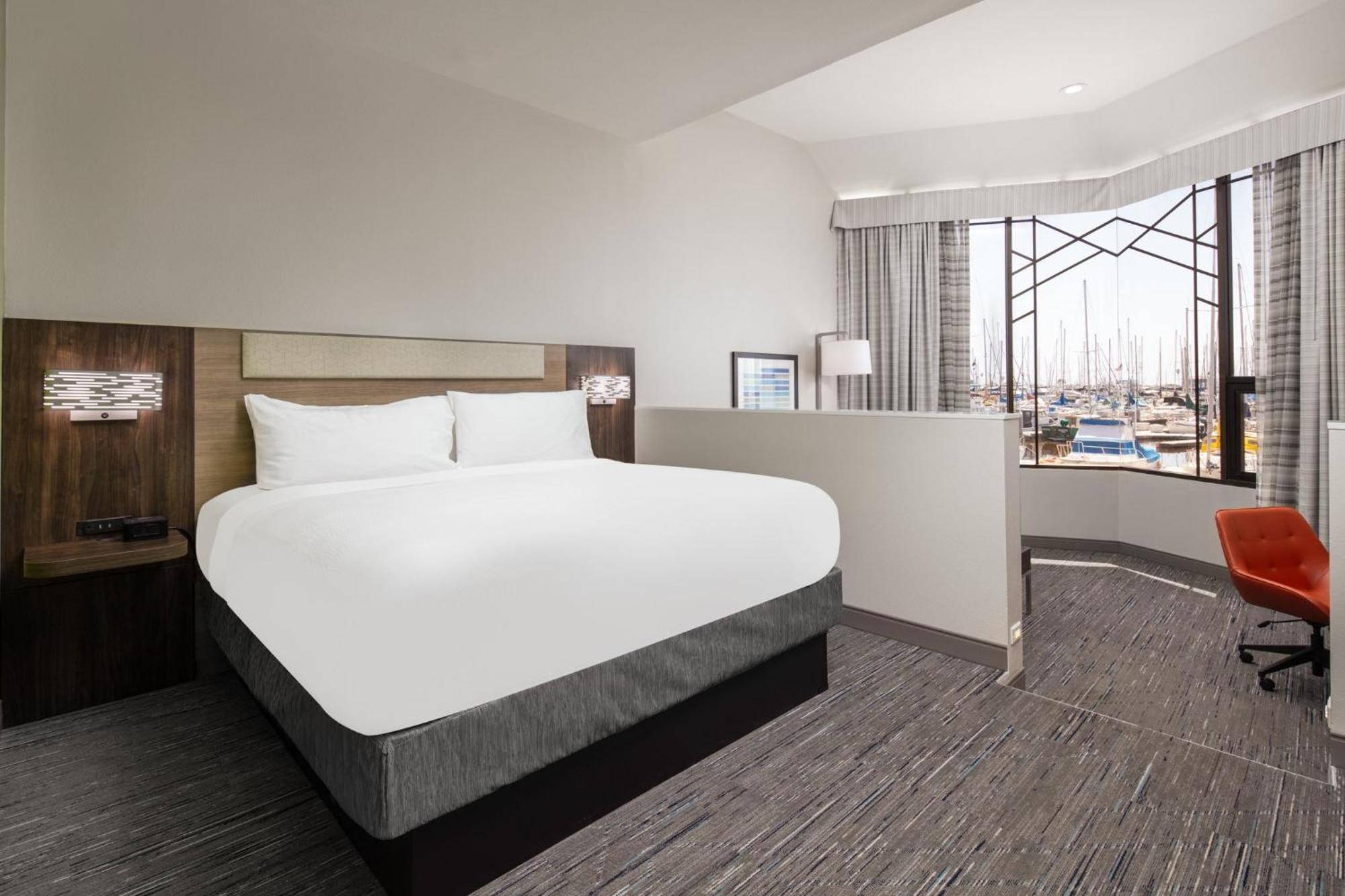 Holiday Inn Express Hotel & Suites Ventura Harbor By Ihg Dış mekan fotoğraf