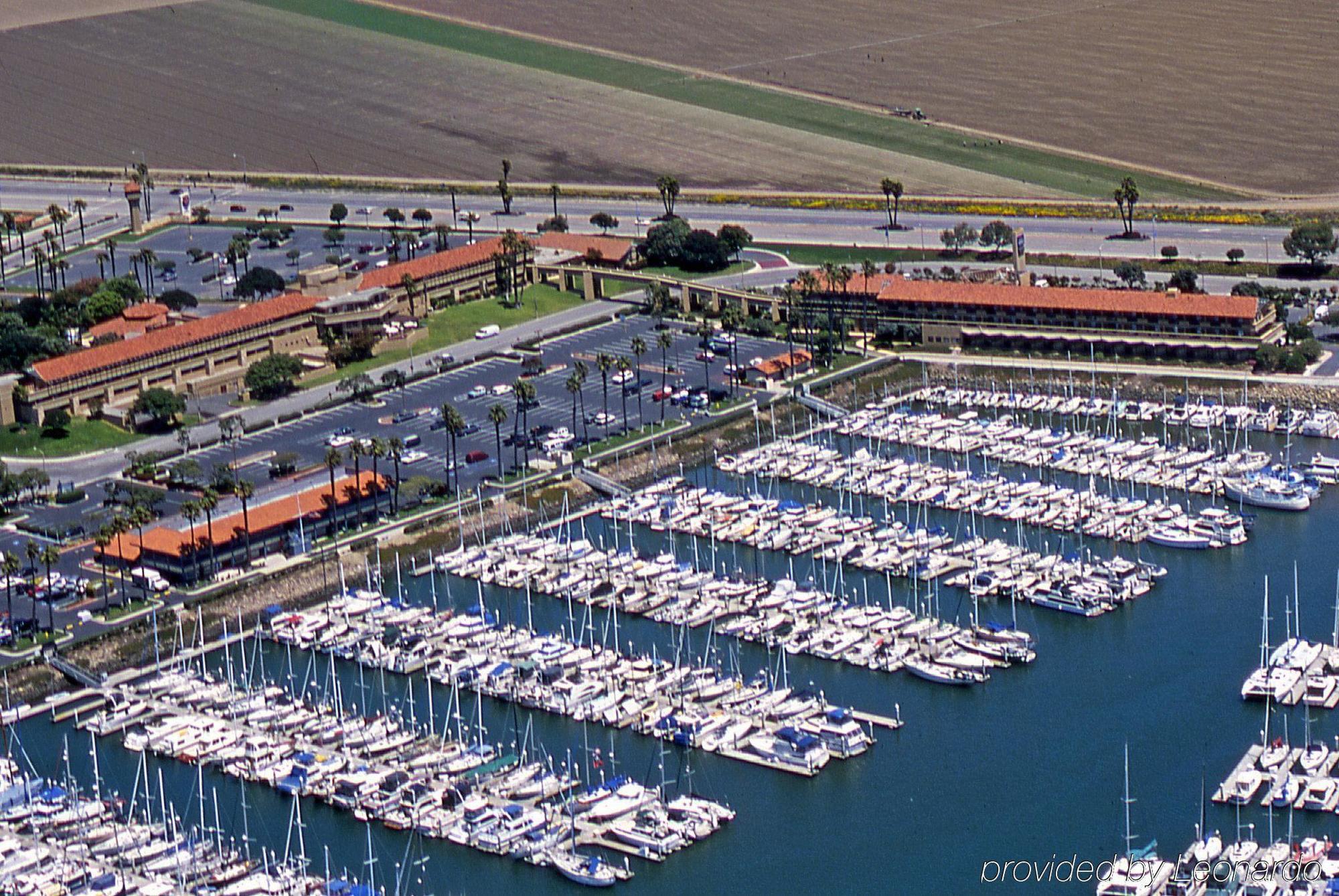 Holiday Inn Express Hotel & Suites Ventura Harbor By Ihg Dış mekan fotoğraf