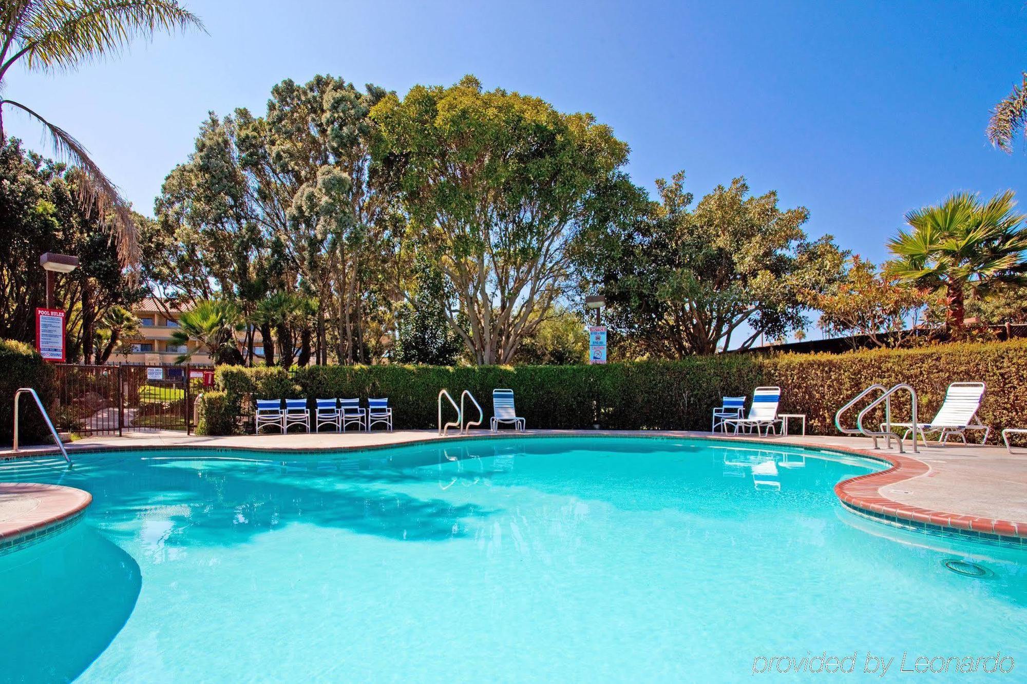 Holiday Inn Express Hotel & Suites Ventura Harbor By Ihg Konforlar fotoğraf