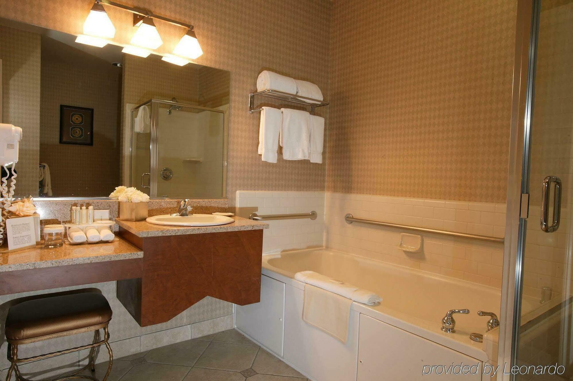 Holiday Inn Express Hotel & Suites Ventura Harbor By Ihg Dış mekan fotoğraf